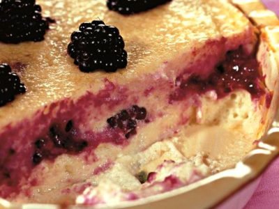 Сливочная запеканка с ягодами