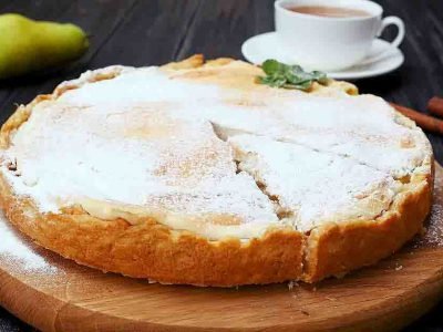 Сливочно-грушевый пирог с суфле