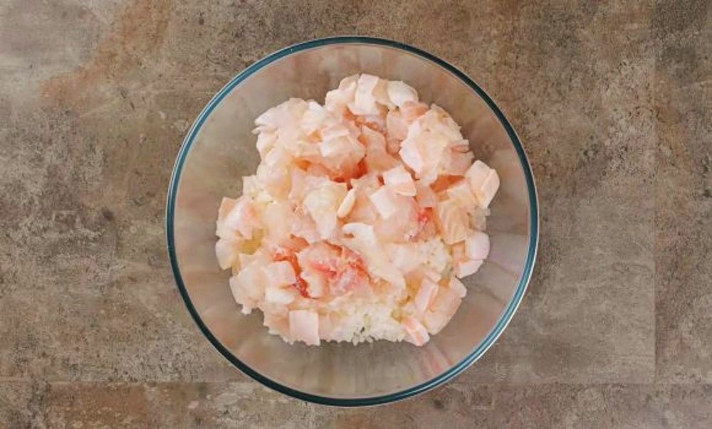 слоеные пирожки с рыбой