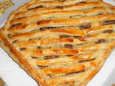 Слоеный пирог с мясом