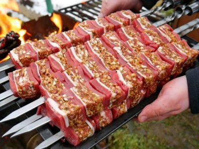 Слоеный шашлык из говядины с фаршем