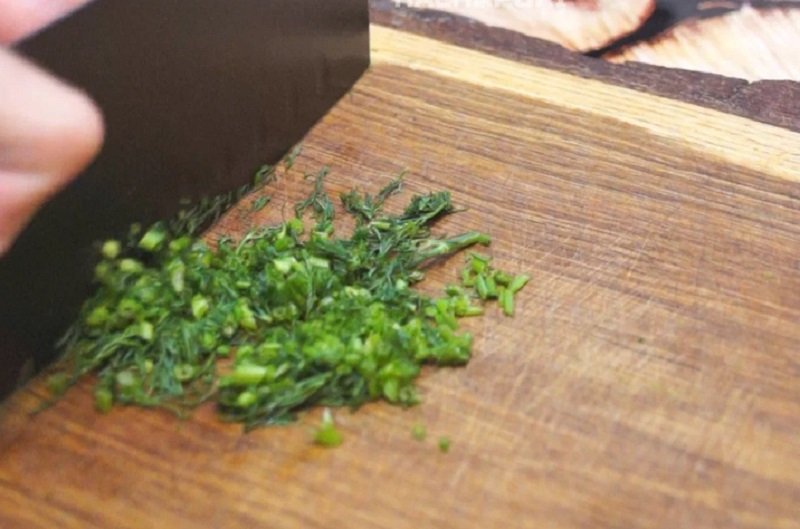 измельчение укропа