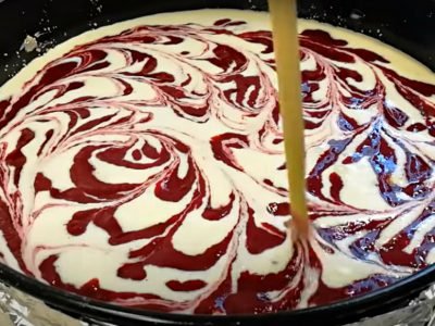 Как приготовить сметанный пирог с ягодами