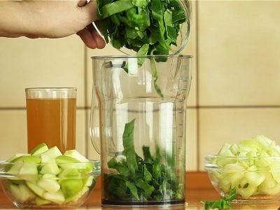 Смузи из шпината и сельдерея
