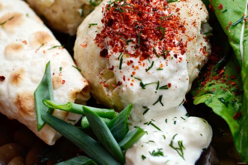 подача готового соуса