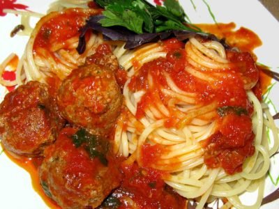 Спагетти с фрикадельками