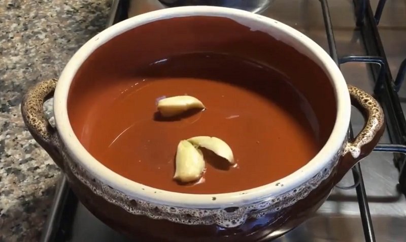 жареный чеснок