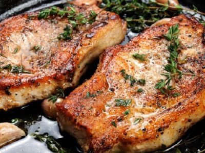 Стейк с чесноком