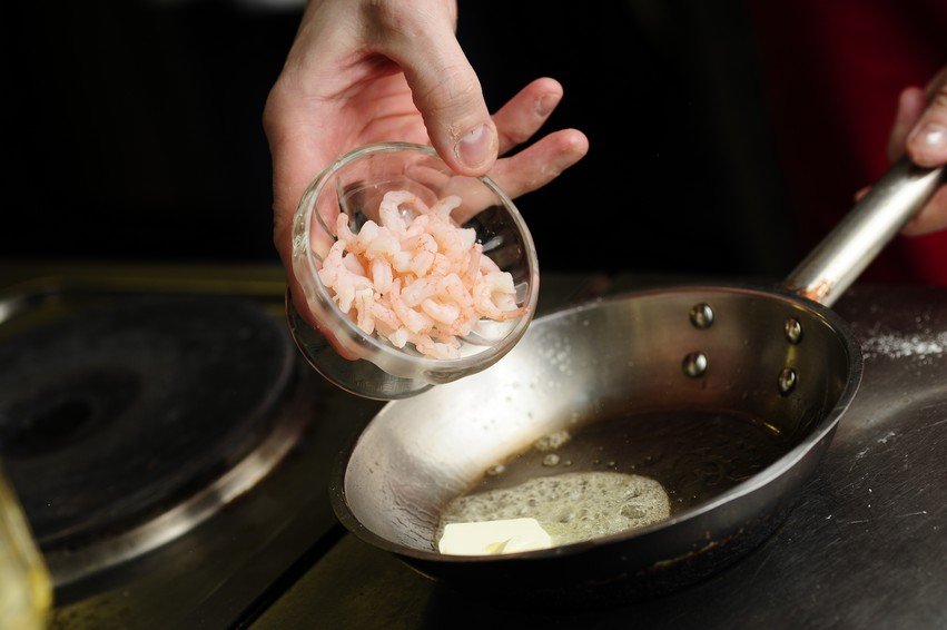 обжаренные креветки