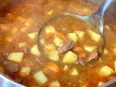 Суп с говядиной и картошкой: очень наваристый