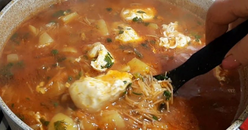 Суп с лапшой, свининой и картошкой — рецепт с фото пошагово