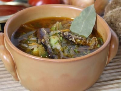 Рисовый суп со шпротами