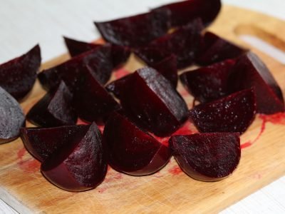 Свекла с орехами