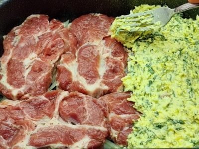 Свинина по-французски: новый вариант с сыром и яйцами