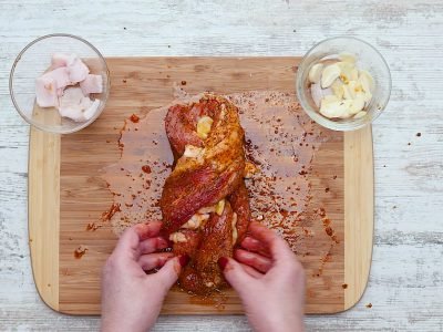 Свинина с чесноком