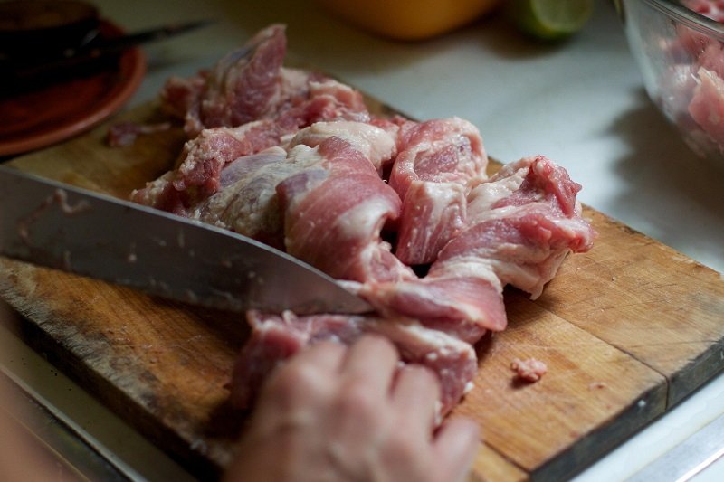 нарезка свинины