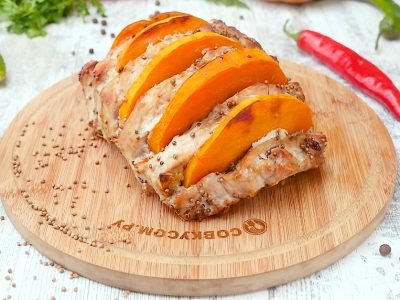 Свинина, запеченная с тыквой