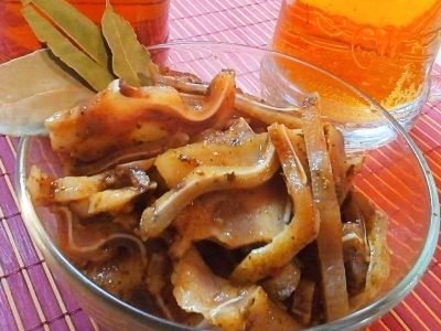 Домашние свиные ушки по-корейски: популярная закуска к пиву