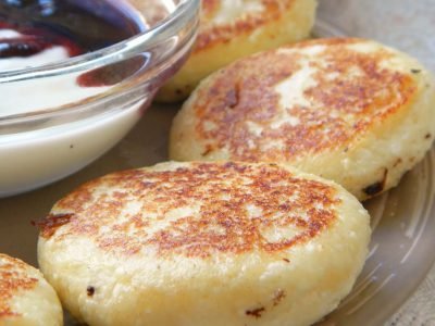 Сырники с яблоками