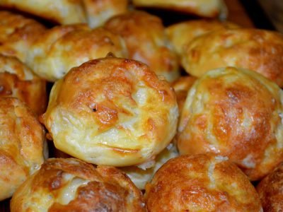 Сырные шарики в духовке