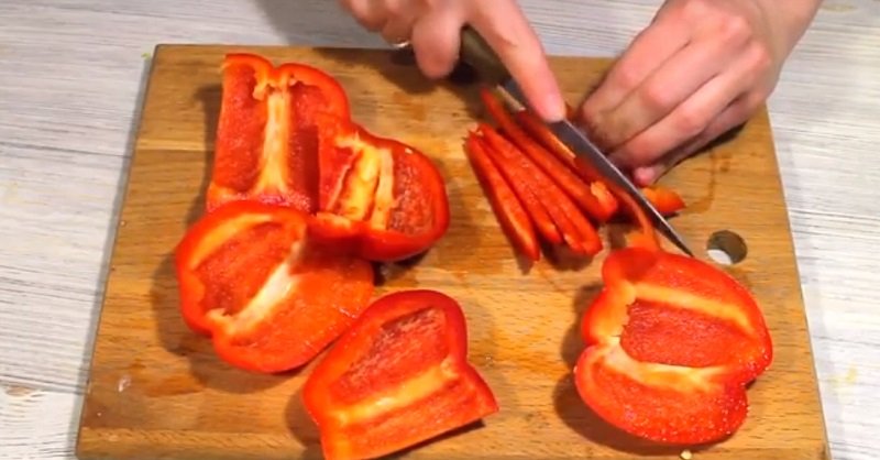 нарезать перец