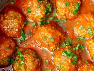 Тефтели с томатной подливкой