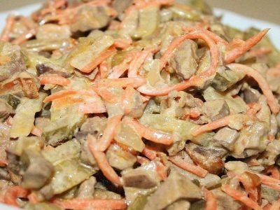 Теплый салат с печенью «Восточный ветер»