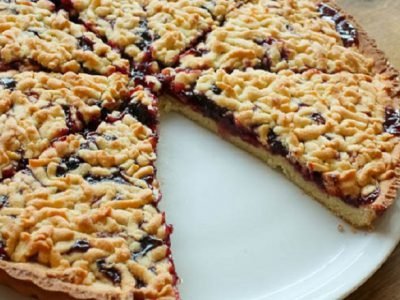 Тертый пирог с вареньем