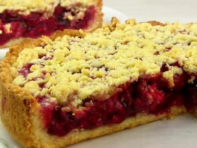 Немецкий тертый пирог с вишней