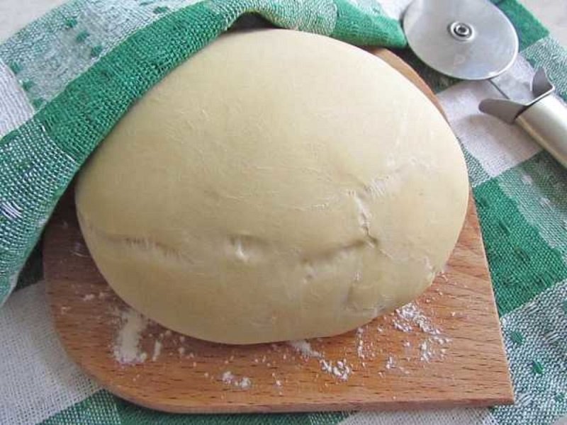 Тесто для жареных пирожков без яиц - Со Вкусом