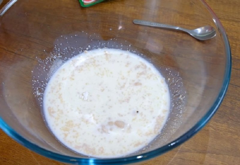 сухие дрожжи с молоком