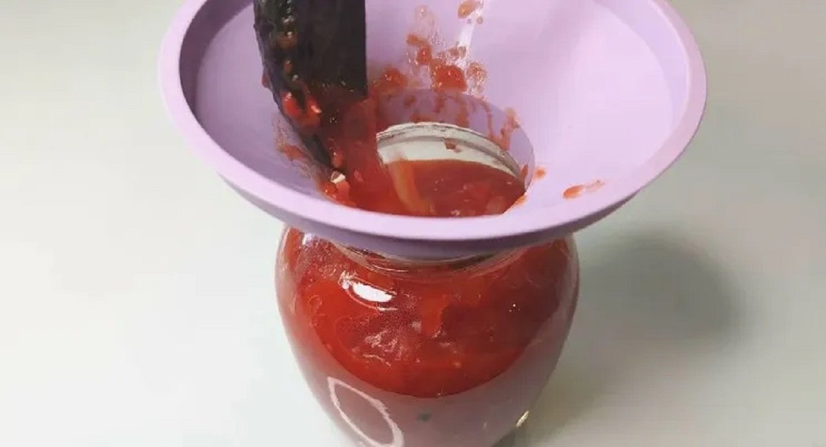 томатный соус в банке