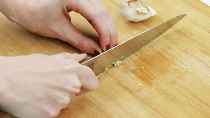 измельчение чеснока