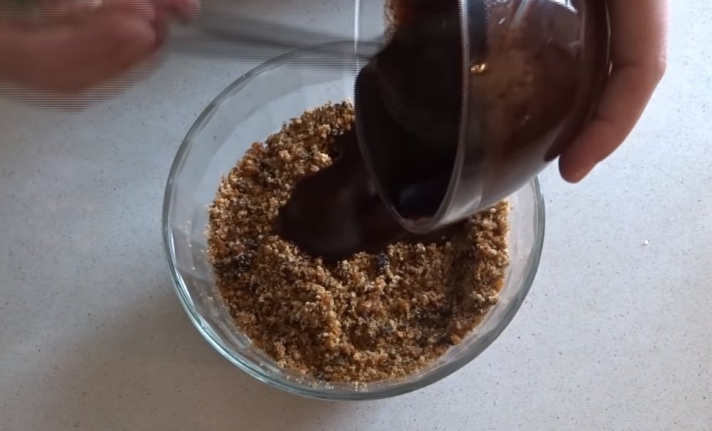 добавление шоколада в смесь