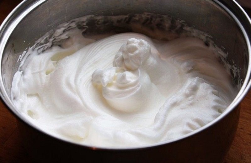 взбитые яичные белки