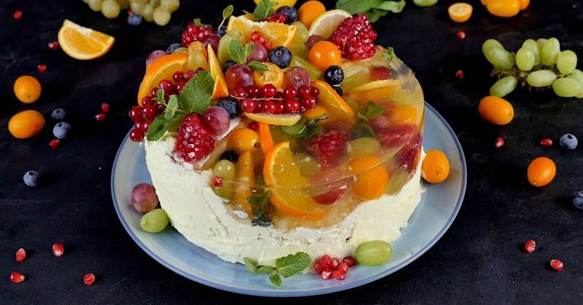 Торт с желе сверху и фруктами рецепт с фото