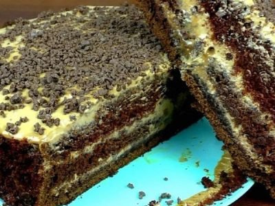 Шоколадный торт на кипятке со сметанным кремом