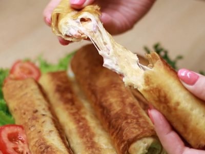 Трубочки из лаваша с сыром