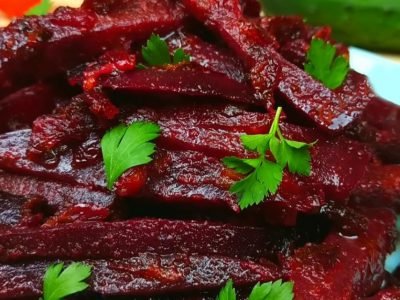 Тушеная свекла