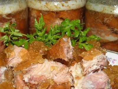 Тушенка из свинины