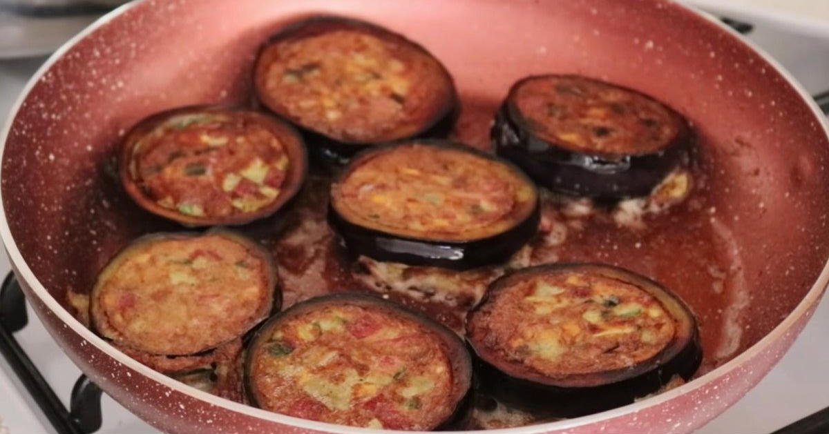 тушеные баклажаны с перцем