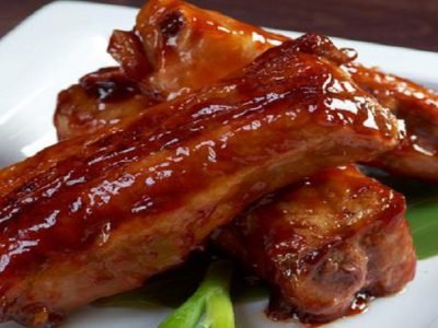 Тушеные свиные ребрышки