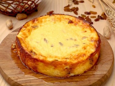 Творожная запеканка с сухофруктами