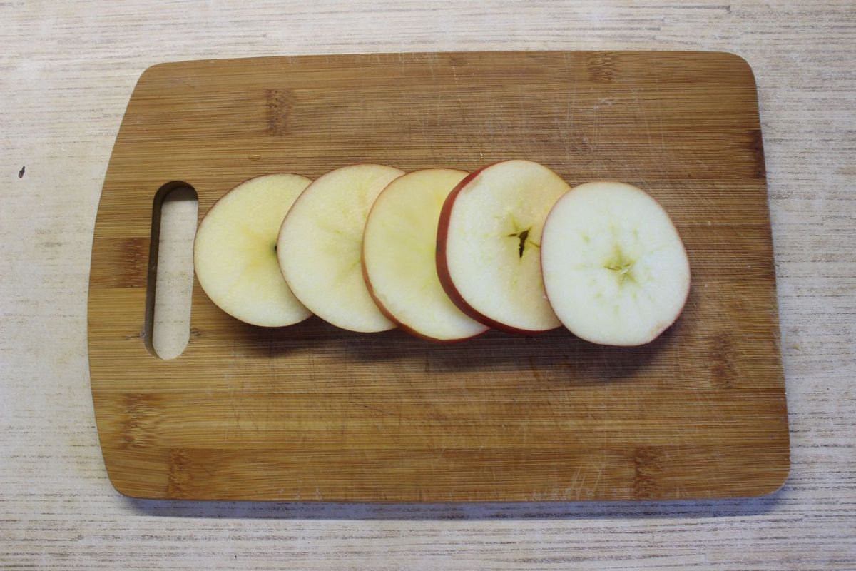 оладьи с яблоками