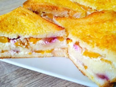 Творожный пирог с фруктами