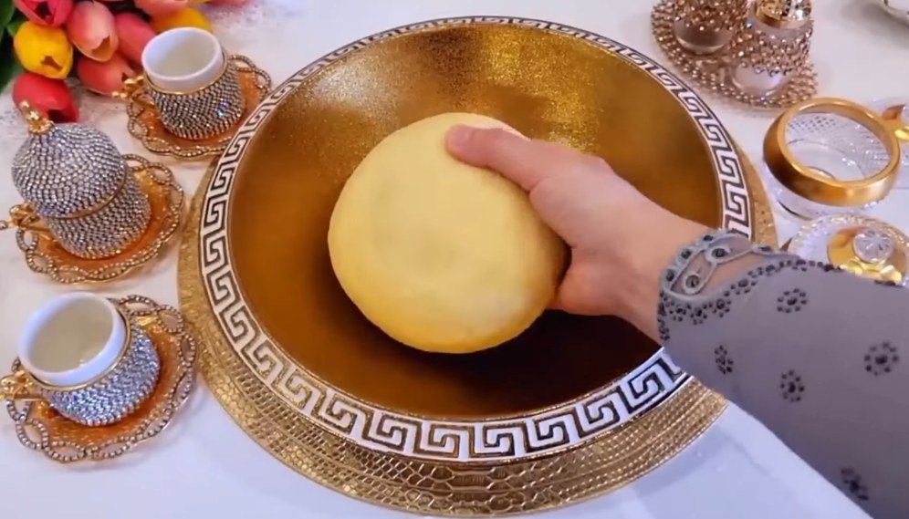 творожный пирог с персиками