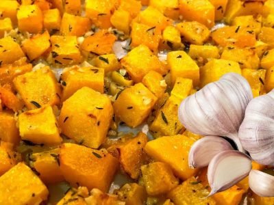 Жареная тыква с чесноком