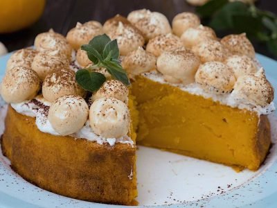 Тыквенный пирог с безе