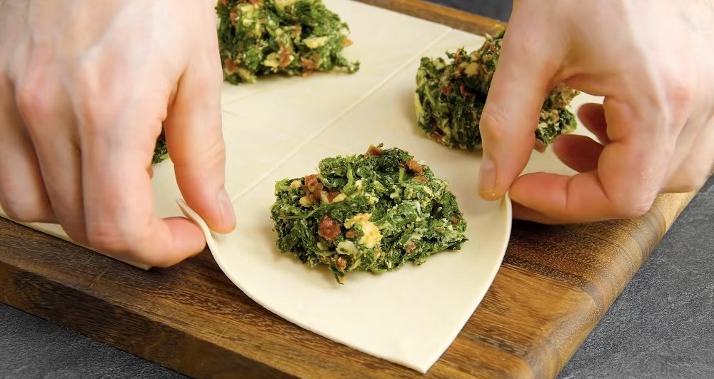 тюльпаны из слоеного теста