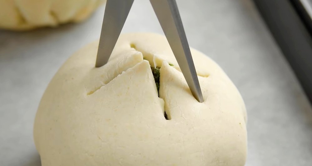 тюльпаны из слоеного теста